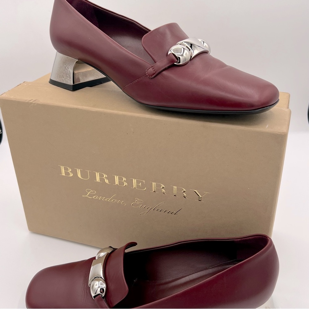 Burberry Bordeau Metallic Silver Amika Acate 40 Pump